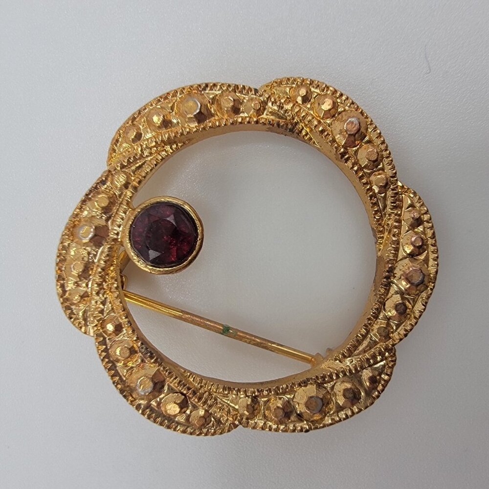 VTG BRUSHED TEXTURED GOLD TONE METAL WREATH Circle Geometric Brooch Pin Jewelry